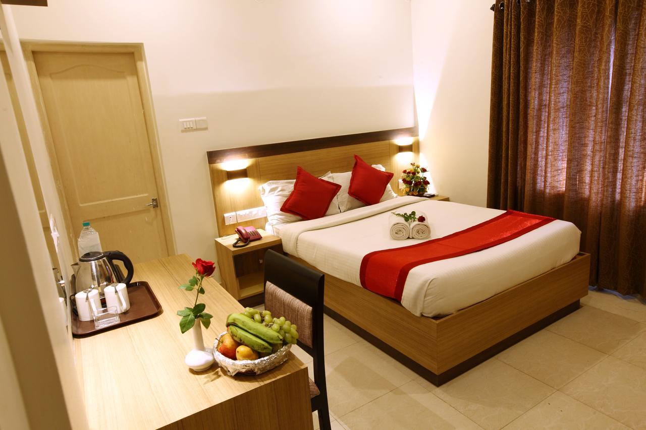 Prayana Hotels Kochi Kültér fotó