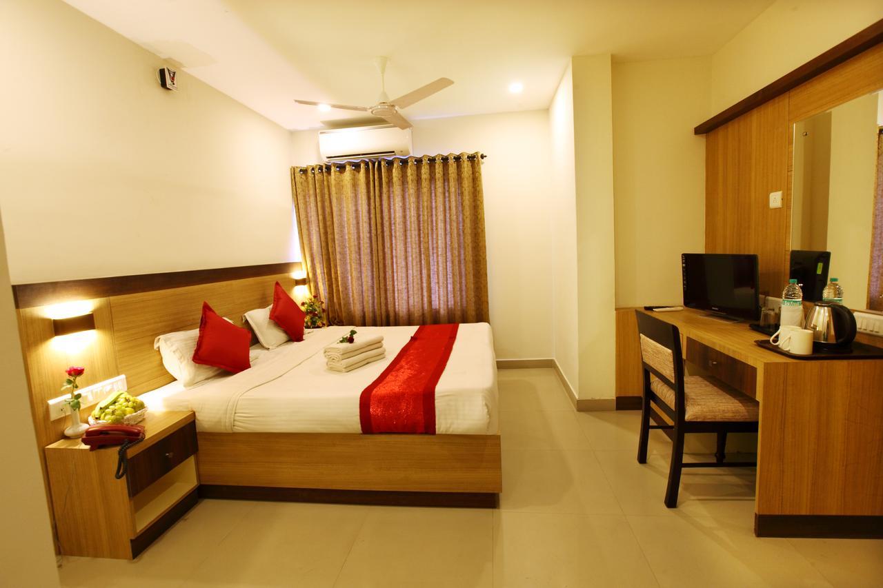 Prayana Hotels Kochi Kültér fotó