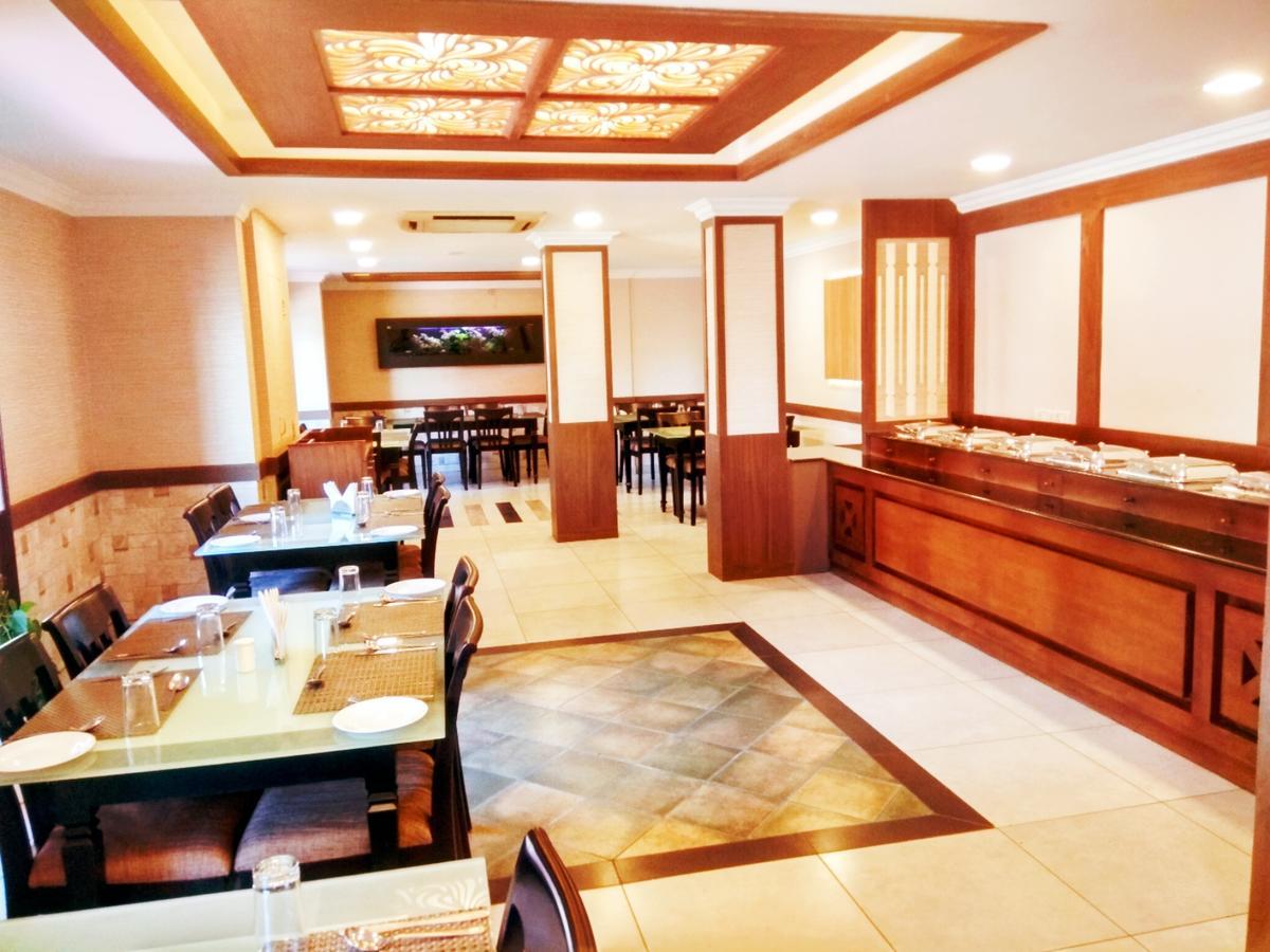 Prayana Hotels Kochi Kültér fotó
