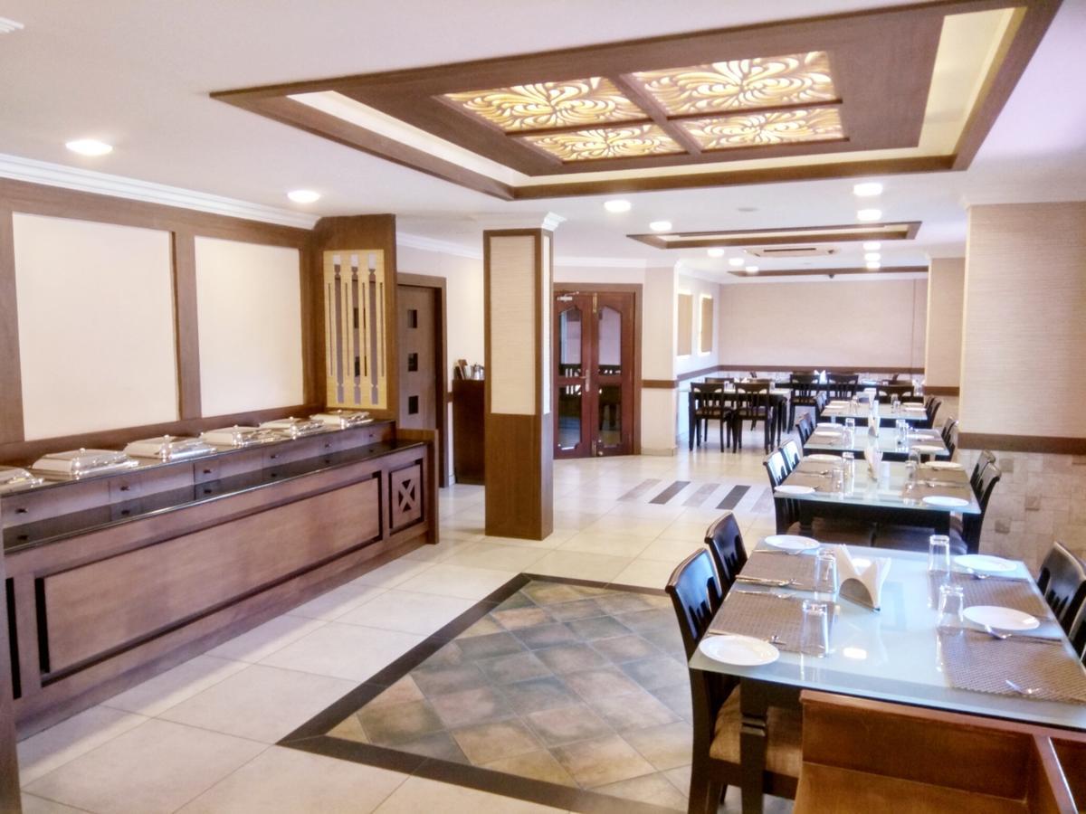 Prayana Hotels Kochi Kültér fotó