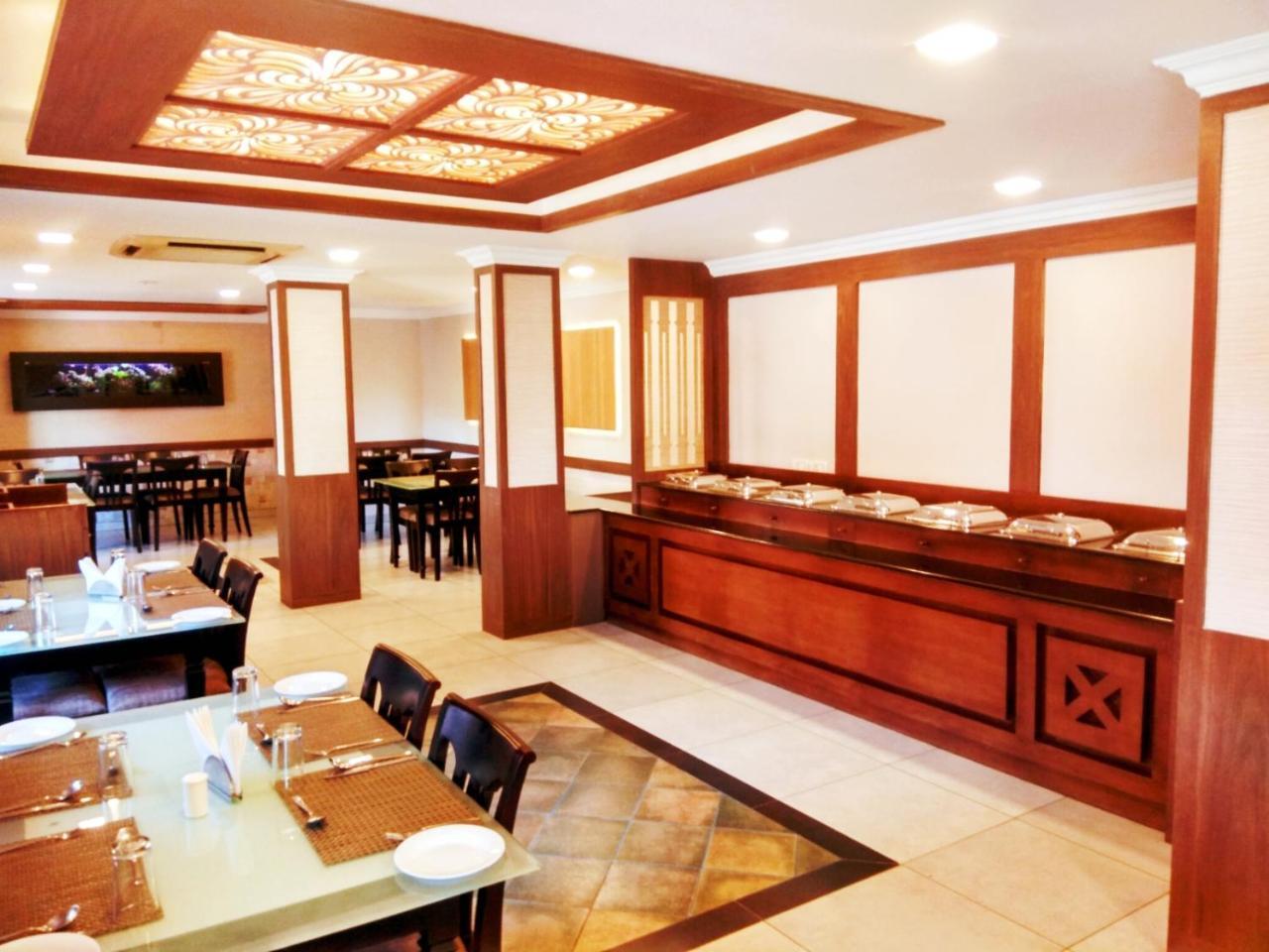 Prayana Hotels Kochi Kültér fotó